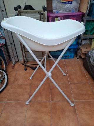 Bañera con patas Bebé Confort