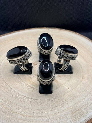 Anillo de Ónix Natural y Plata Alemana