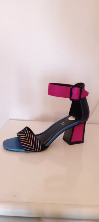 Sandalias de tacón EXE multicolor