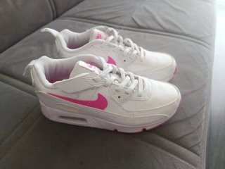 Zapatillas Nike Air Max Blancas y Rosas talla 33,5