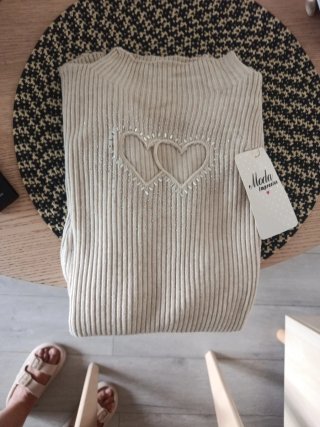 Jersey Beige con Corazones