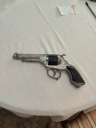 Pistola de juguete antigua Arizona