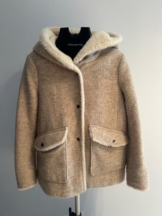 Abrigo Beige con Forro de Borreguito