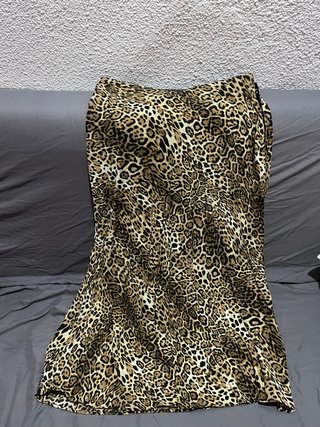 Falda larga leopardo Zara