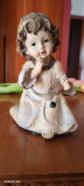 Angelo in ceramica