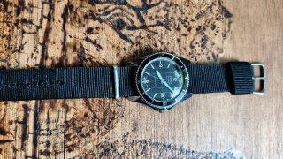 Reloj Fero con Correa Negra