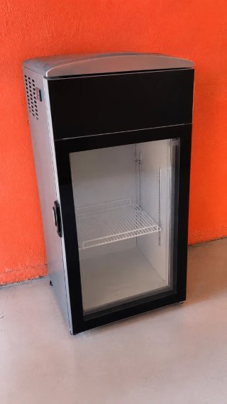 Congelador Cave Vinum con puerta de cristal