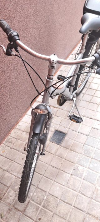 Bicicleta de paseo bTwin gris