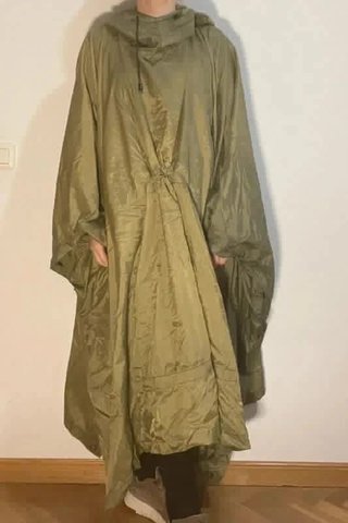 Poncho Impermeable Verde Oliva Oversize