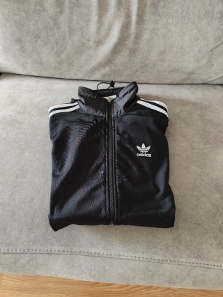 Chaqueta de chándal Adidas negra