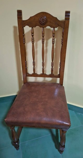 Lote de 6 sillas de madera