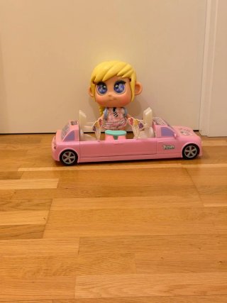 Coche y Muñeca Trotties