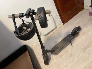 Patinete Eléctrico Xiaomi con Casco y neumático