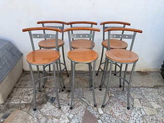 Set de 6 taburetes altos de madera y metal