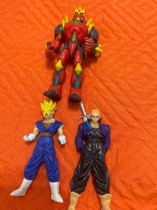 Set 3 Action Figure Gormiti e Dragon Ball