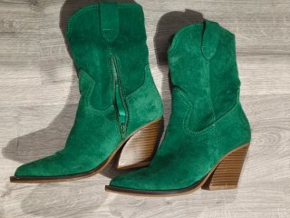 Botines camperos verdes