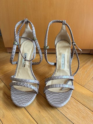 Sandalias de tacón Alma en Pena efecto serpiente