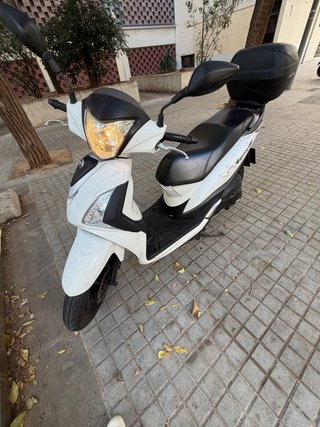 Scooter SYM Symphony Blanco