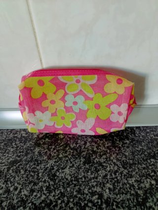 Neceser con Estampado Floral
