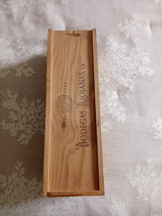 Caja de Madera con su tapa deslizante