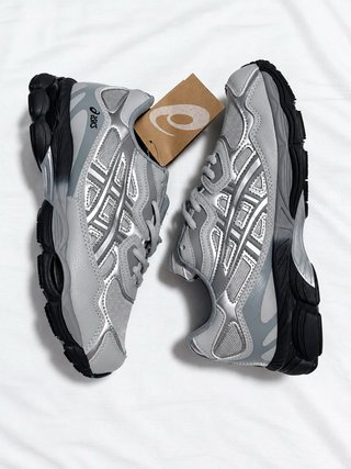 Zapatillas Asics Deportivas Gris y Plata
