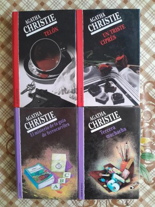 4 libros de Agatha Christie