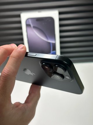 iPhone 16 Pro Max 256GB Space Gray
