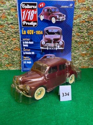 Renault 4CV (1954) – Escala 1/18 (Solido)