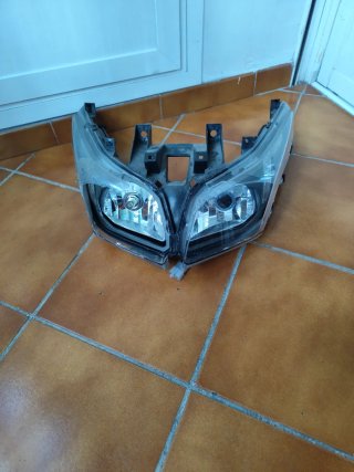 Faro delantero Kymco Grand Dink