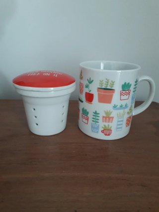 Tisanera de cerámica con estampado