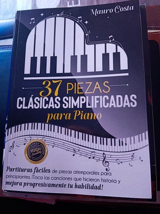 Libro 37 Piezas Clásicas para Piano - Mauro Costa