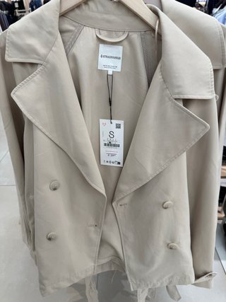 Gabardina Stradivarius Beige Talla S