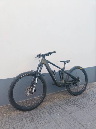 Bicicleta Elétrica Steppenwolf Tundra 9.0