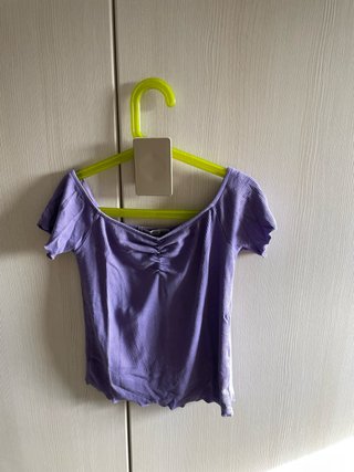Camiseta básica morada