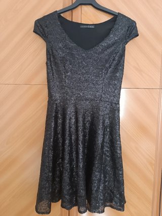 Vestido de fiesta con lentejuelas negro