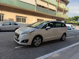 Peugeot 5008 2016