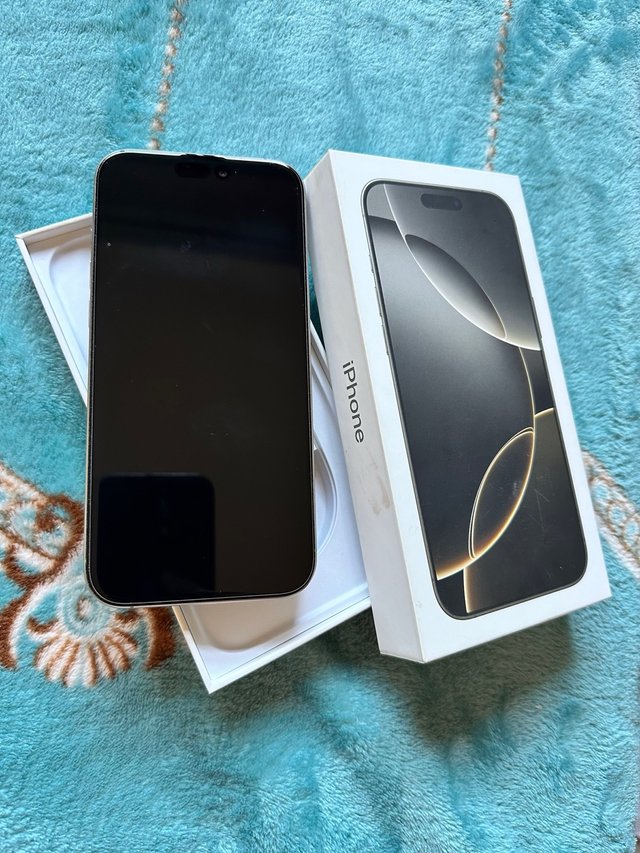 iPhone 16 Pro Max 256GB Gris