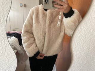 Chaqueta de pelo beige