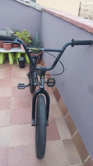 Bicicleta BMX Jet Negra