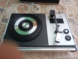 Tocadiscos Maleta Vintage Cosmo A2250