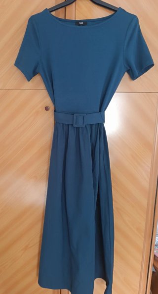 Vestido largo con vuelo C&A