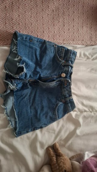 Pantalón vaquero corto
