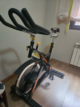 Bicicleta de Ciclo Indoor BH Duke