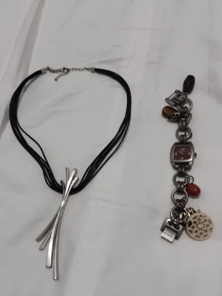 Reloj Fossil y Collar de Acero