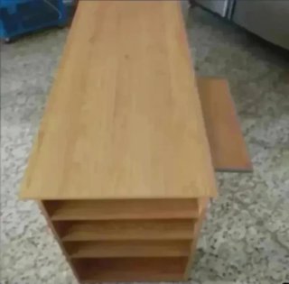 Mesa de oficina de madera