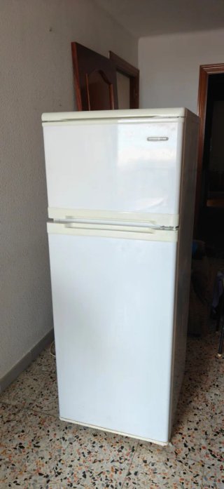 Nevera Blanca de Dos Puertas