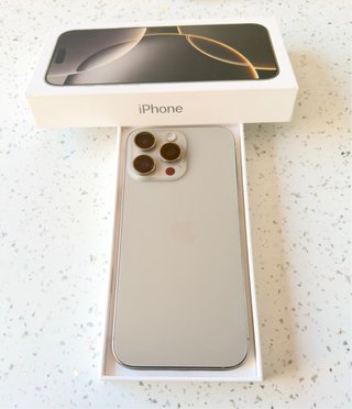 iPhone 16 Pro Max Plateado 256 gb