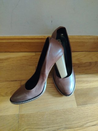 Zapatos de Piel con Tacón