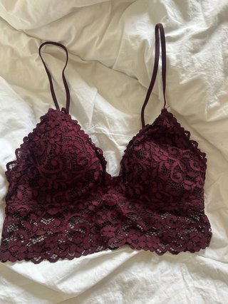 Crop top sujetador de encaje granate