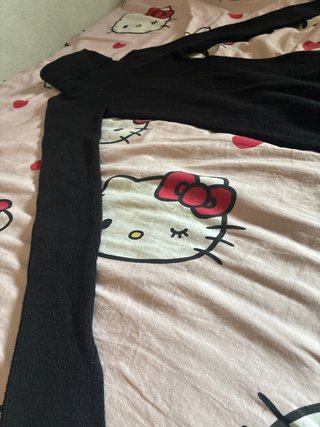 Vestido negro de manga larga